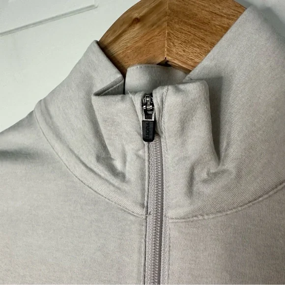 NWT Vuori Women’s Halo Essential Half-Zip Salt Heather Athleisure Quarter Zip XS - Picture 6 of 9